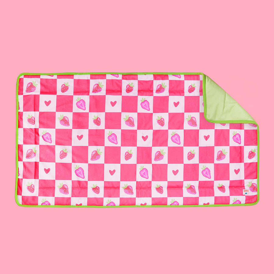Plush Fleece Liner for Guinea Pigs | Strawberry Kavee Pets Ltd UK