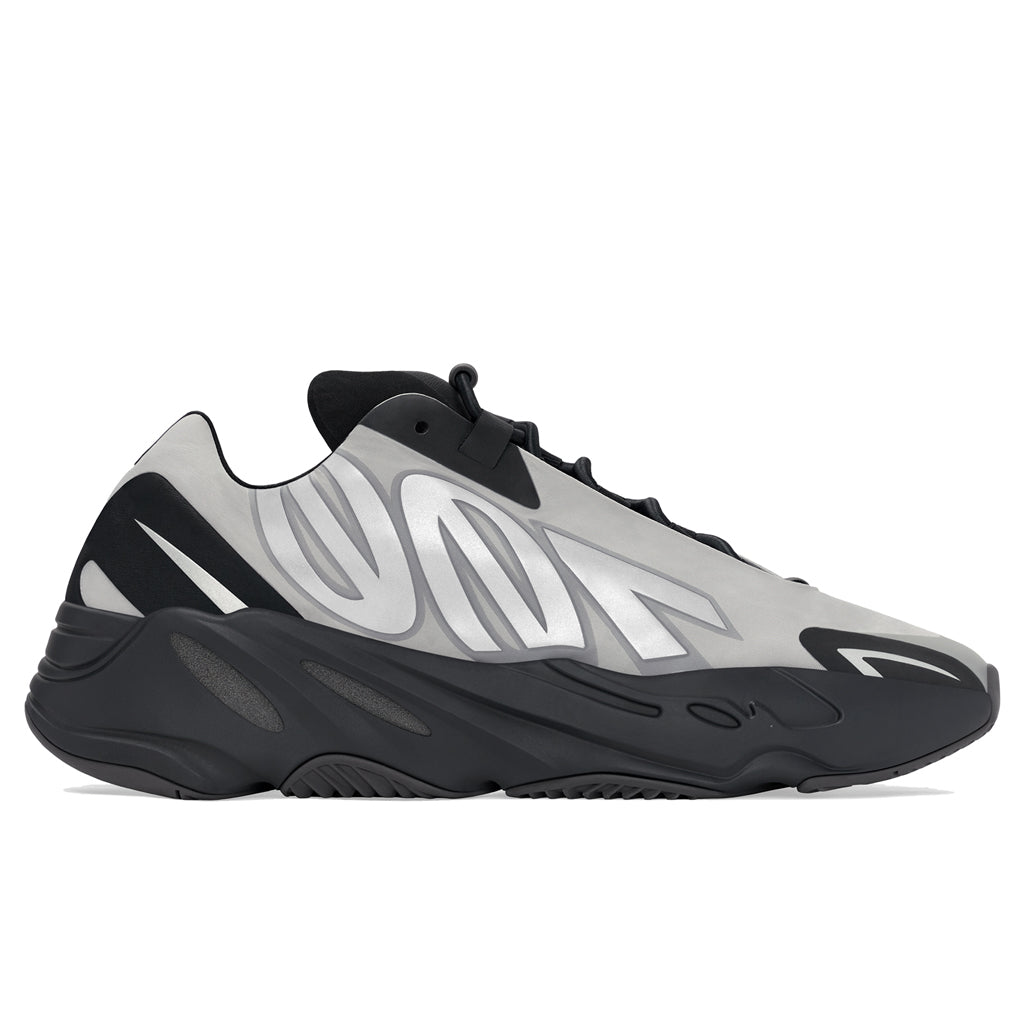 Yeezy 700 MNVN - Metallic Adidas Originals