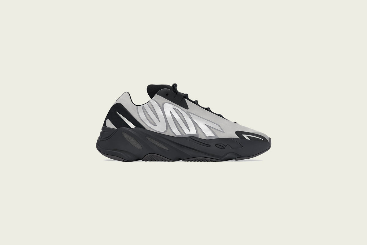 Yeezy 700 MNVN - Metallic Adidas Originals