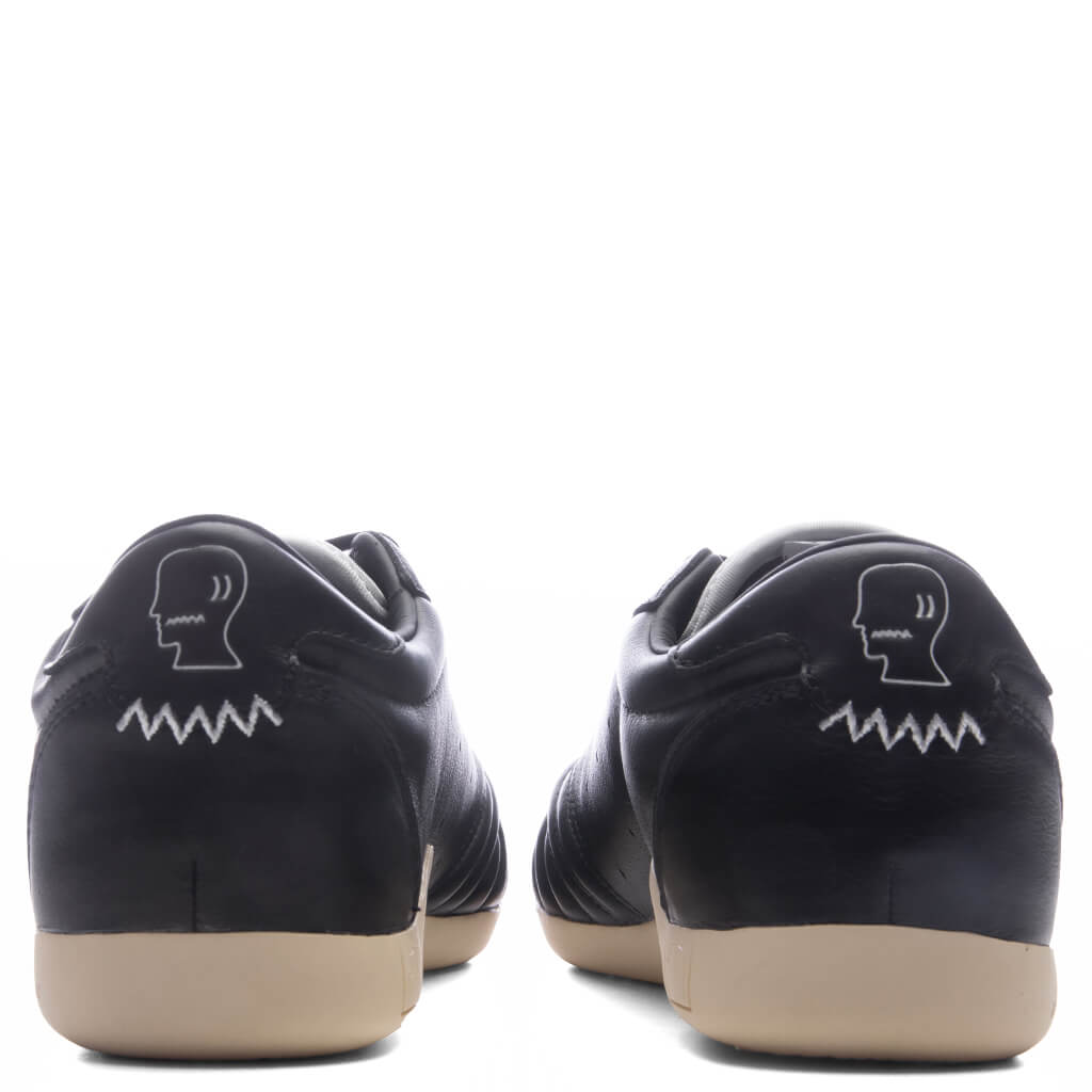 Adidas x Brain Dead Techwondo - Core Black/Cloud White/Warm Vanilla Adidas Originals