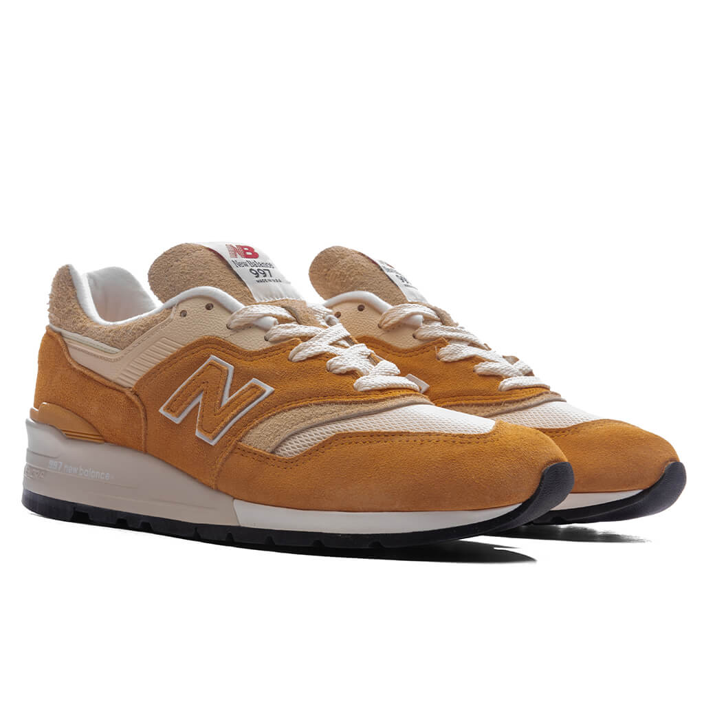 Made in USA 997 - Dried Apricot/Calcium/White New Balance