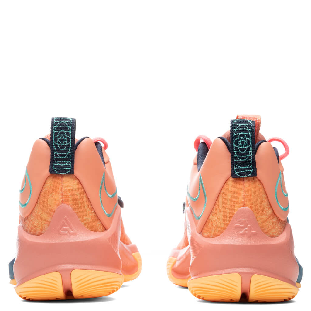 Zoom Freak 3 - Crimson Bliss/Thunder Blue/Dynamic Turq Nike