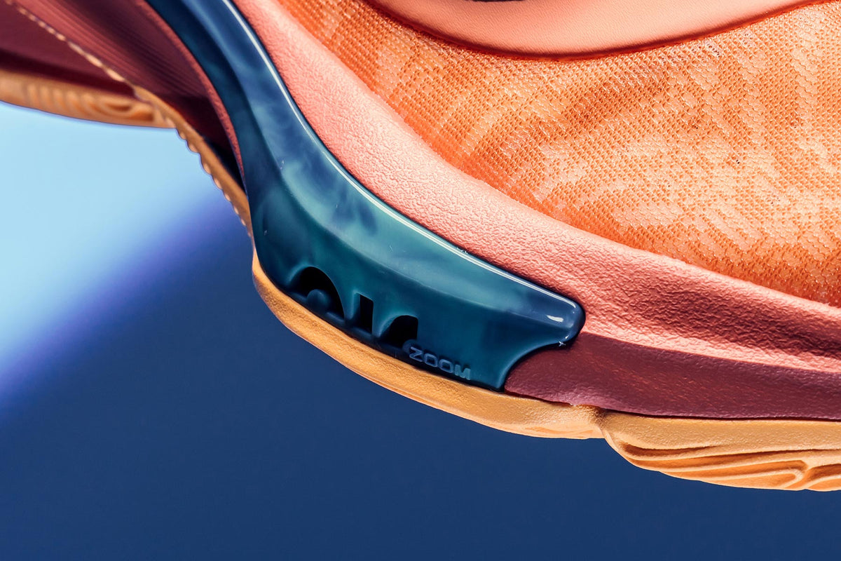Zoom Freak 3 - Crimson Bliss/Thunder Blue/Dynamic Turq Nike