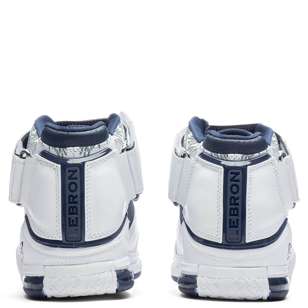 Zoom LeBron 2 - White/Midnight Navy/Varsity Crimson Nike