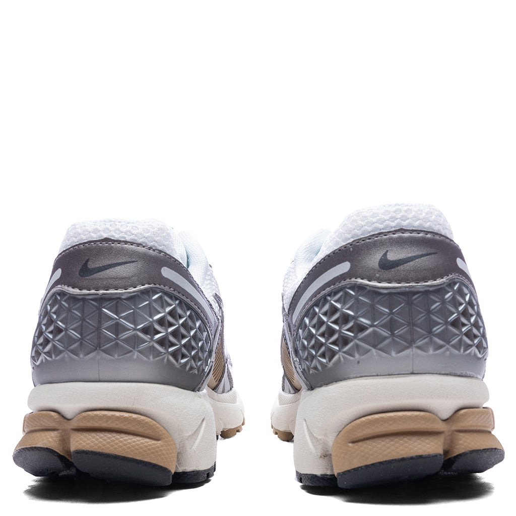 Zoom Vomero 5 - Metallic Pewter/Medium Ash/Parachute Beige Nike