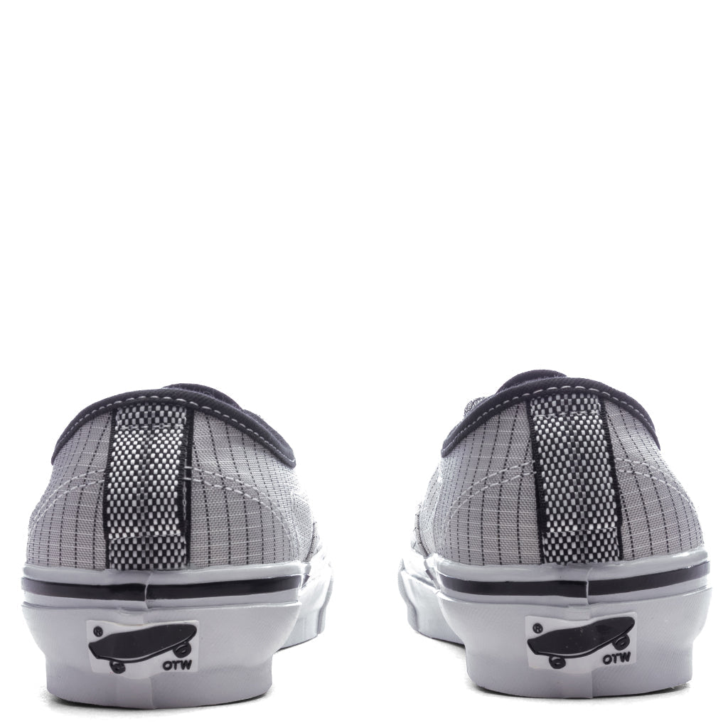 OTW Authentic HT Vibram - Black/White Vans