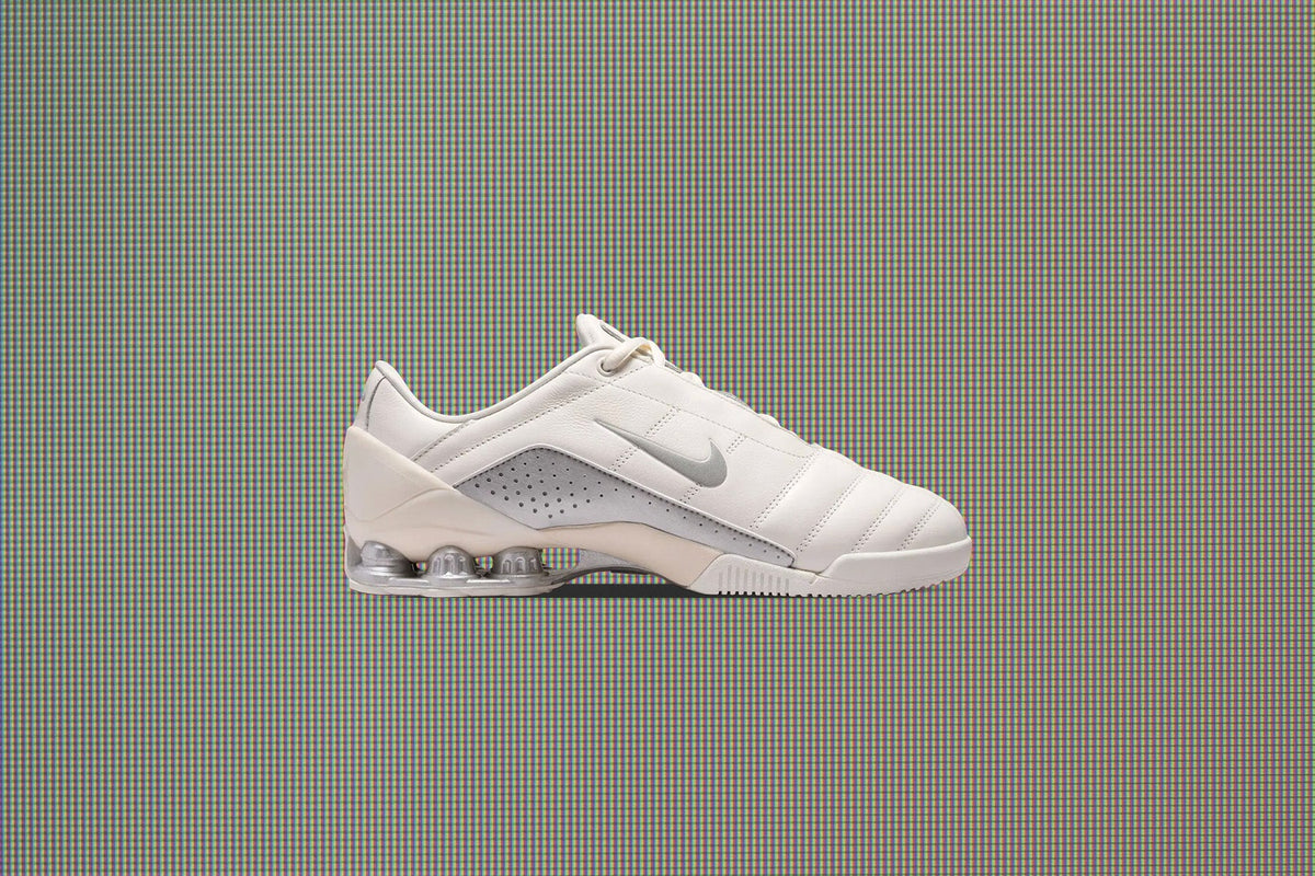 Women's Total 90 Shox Magia 'Sail' - Sail/Metallic Silver/Pale Ivory Nike