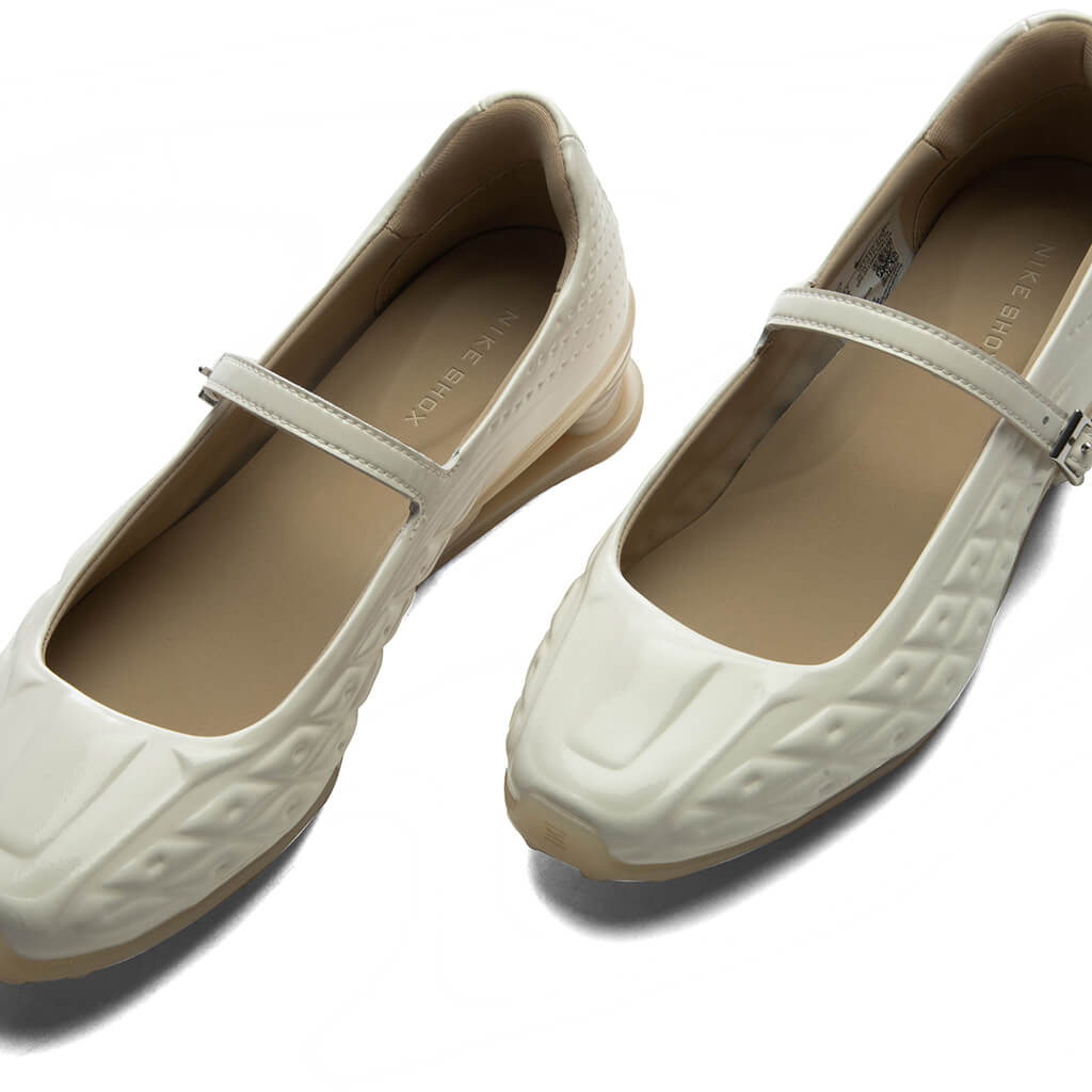 Women's Shox Z Calistra - Pale Ivory/Oatmeal Nike