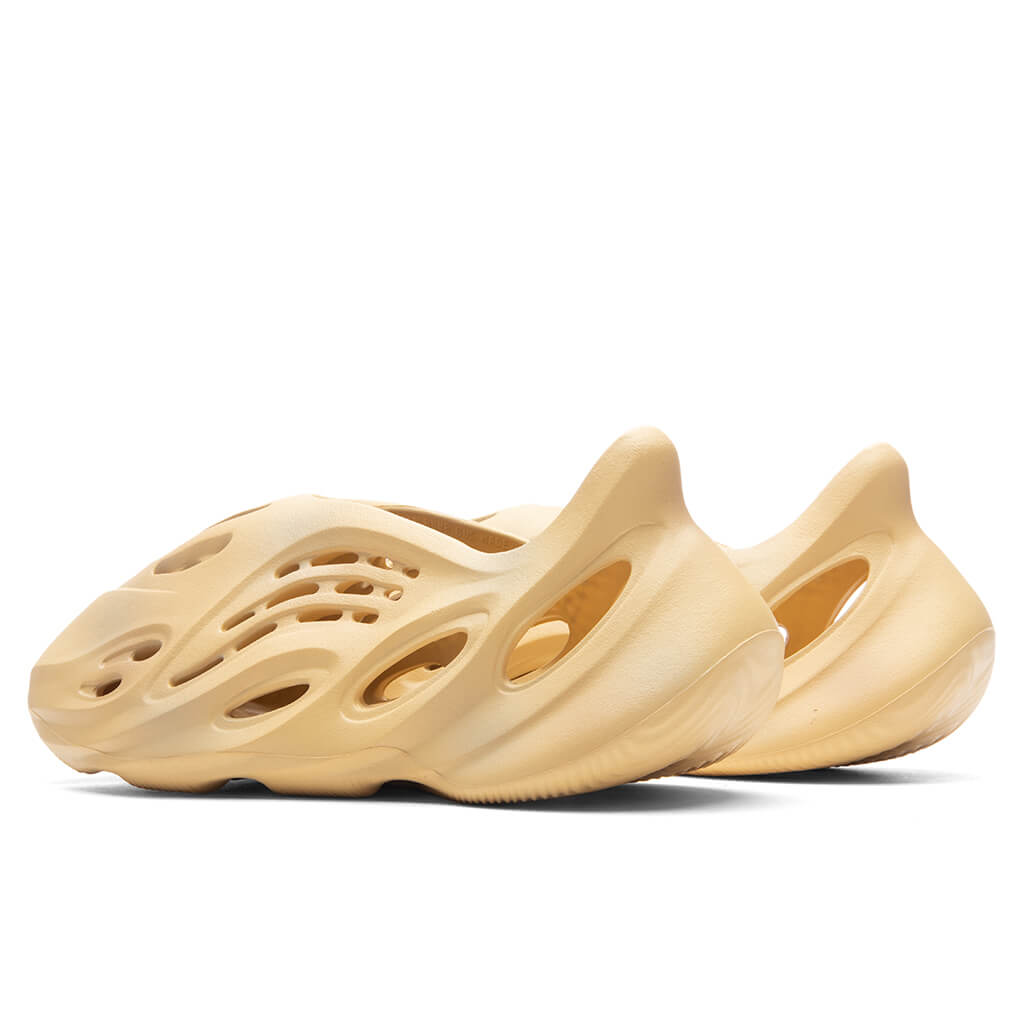 Yeezy Foam RNR - Desert Sand Adidas Originals