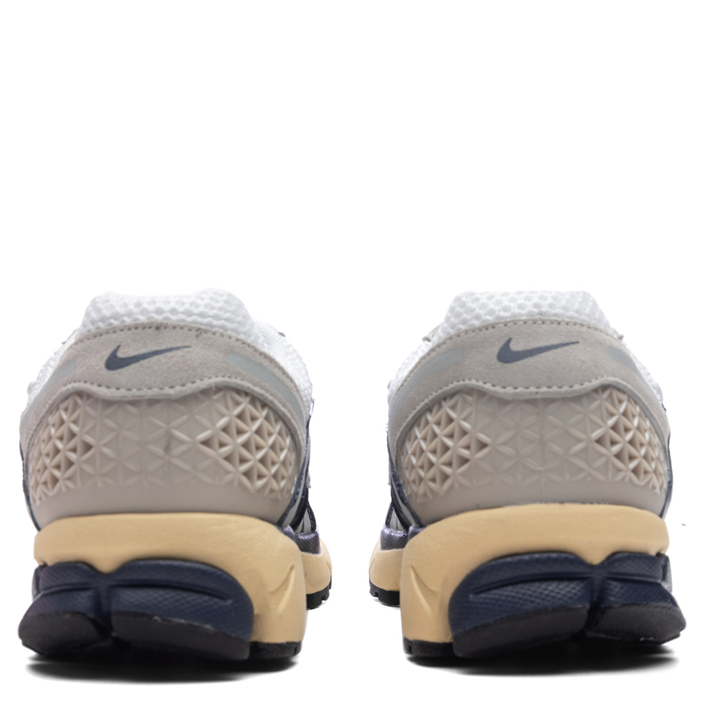 Zoom Vomero - White/Thunder Blue Cream Nike