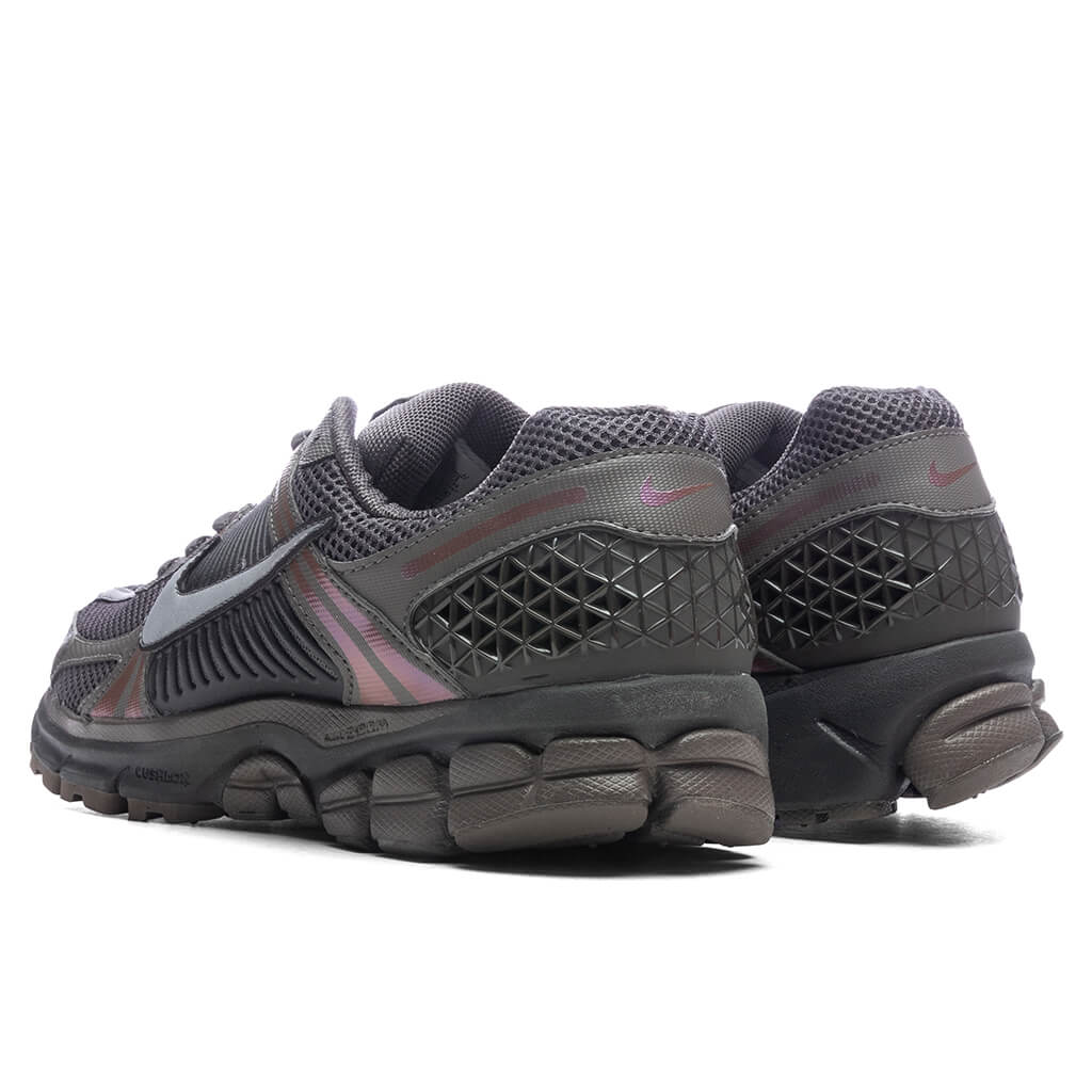 Zoom Vomero 5 - Cave Stone/Metallic Silver/Multi-Color Nike