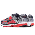 Zoom Vomero 5 - Metallic Silver/Black/University Red Nike