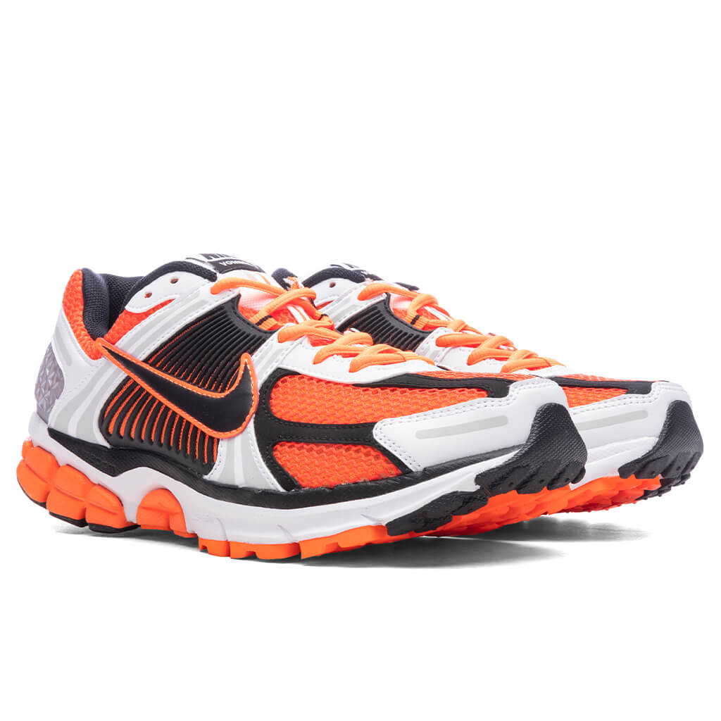 Zoom Vomero 5 - Total Orange/Black/White/Metallic Platinum Nike