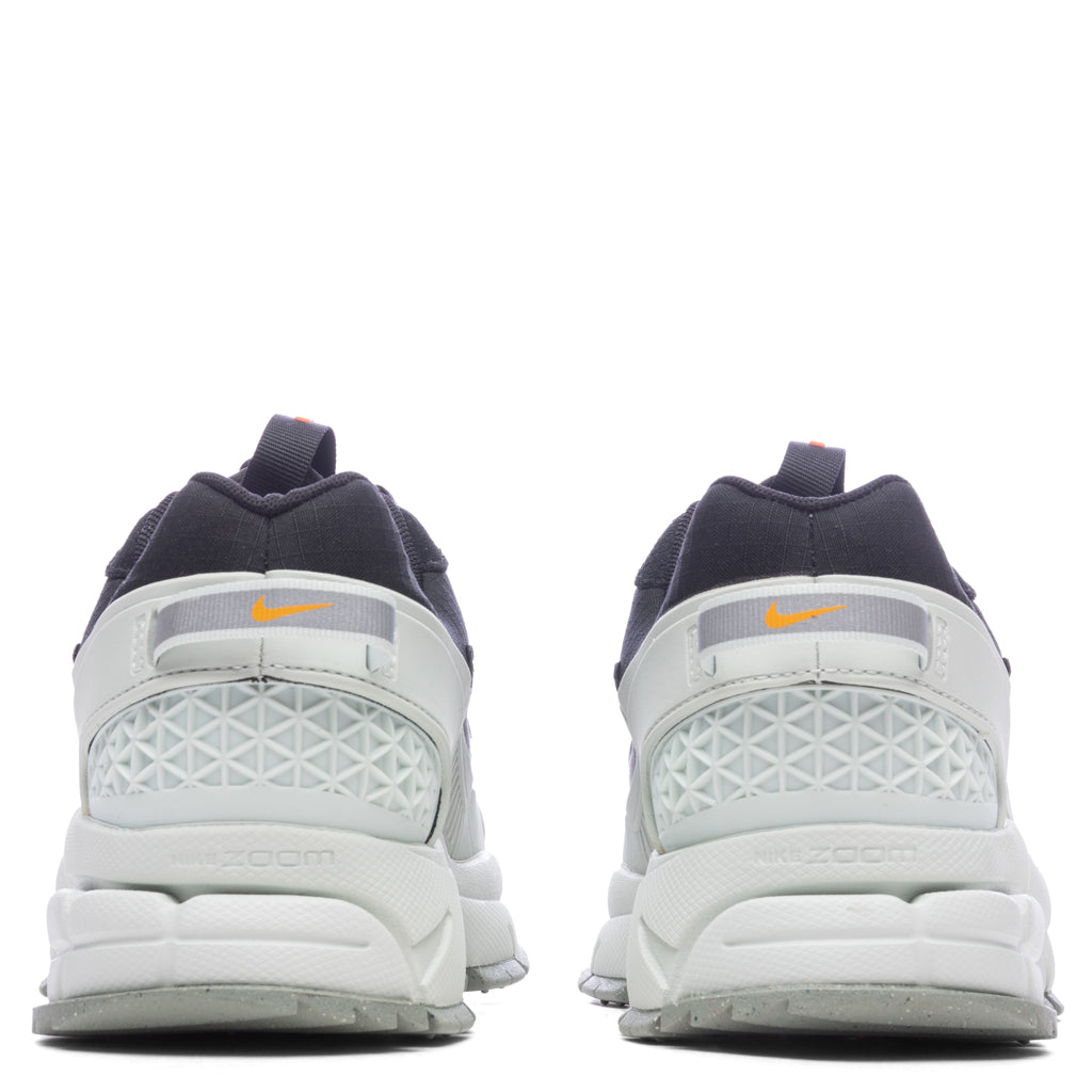 Zoom Vomero Roam - Black/Light Silver/Jade Horizon Nike