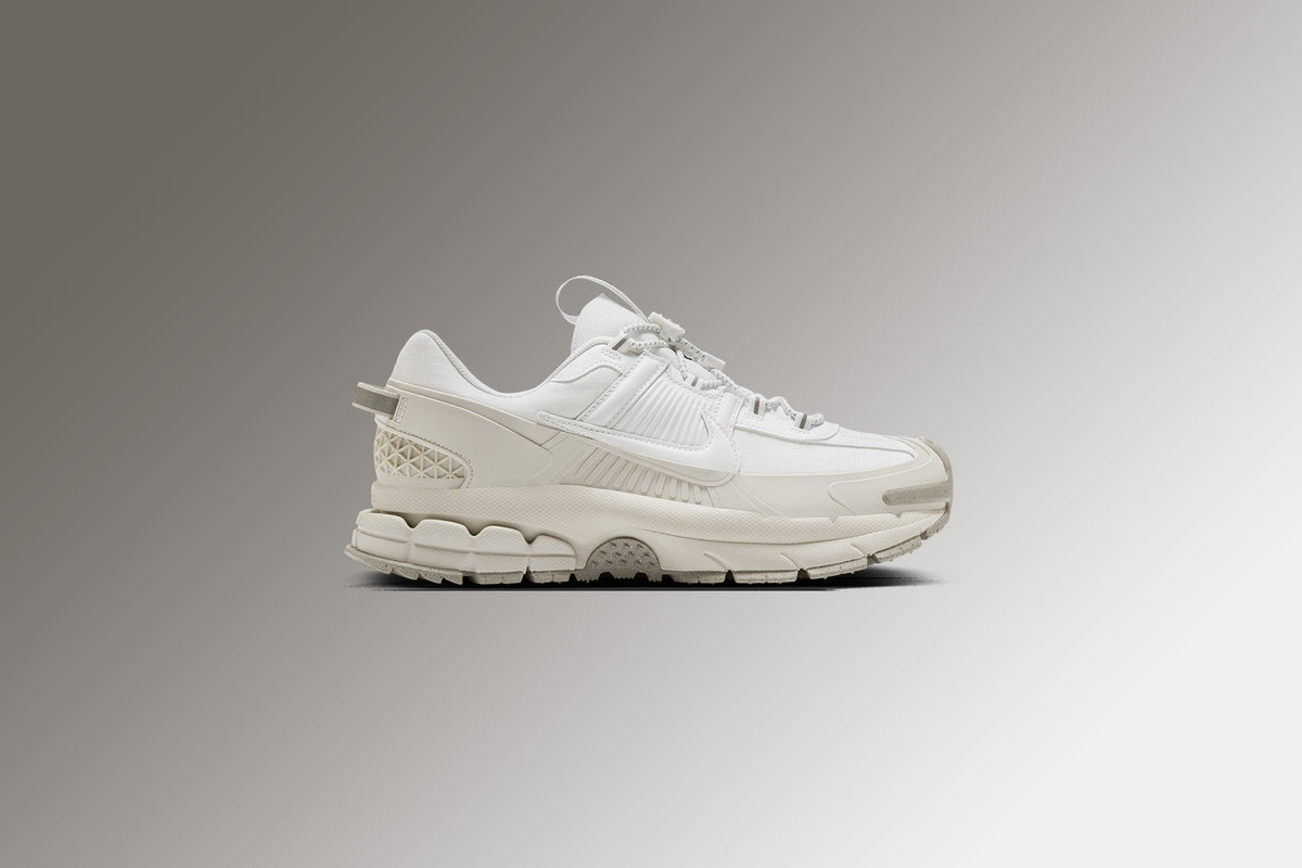 Zoom Vomero Roam - Summit White/Light Bone Nike