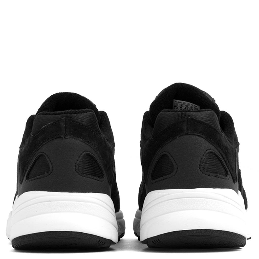 Yung-1 - Black/White Adidas Originals